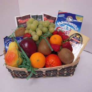 Gift Basket Details - Our $40 Fruit Basket
